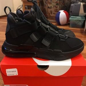 Nike Air Edge 270 Triple Black AQ8764 003
